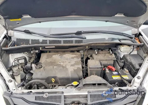 2014 Toyota Sienna z USA, uszkodzony, nr VIN 5TDZK3DC0ES467088